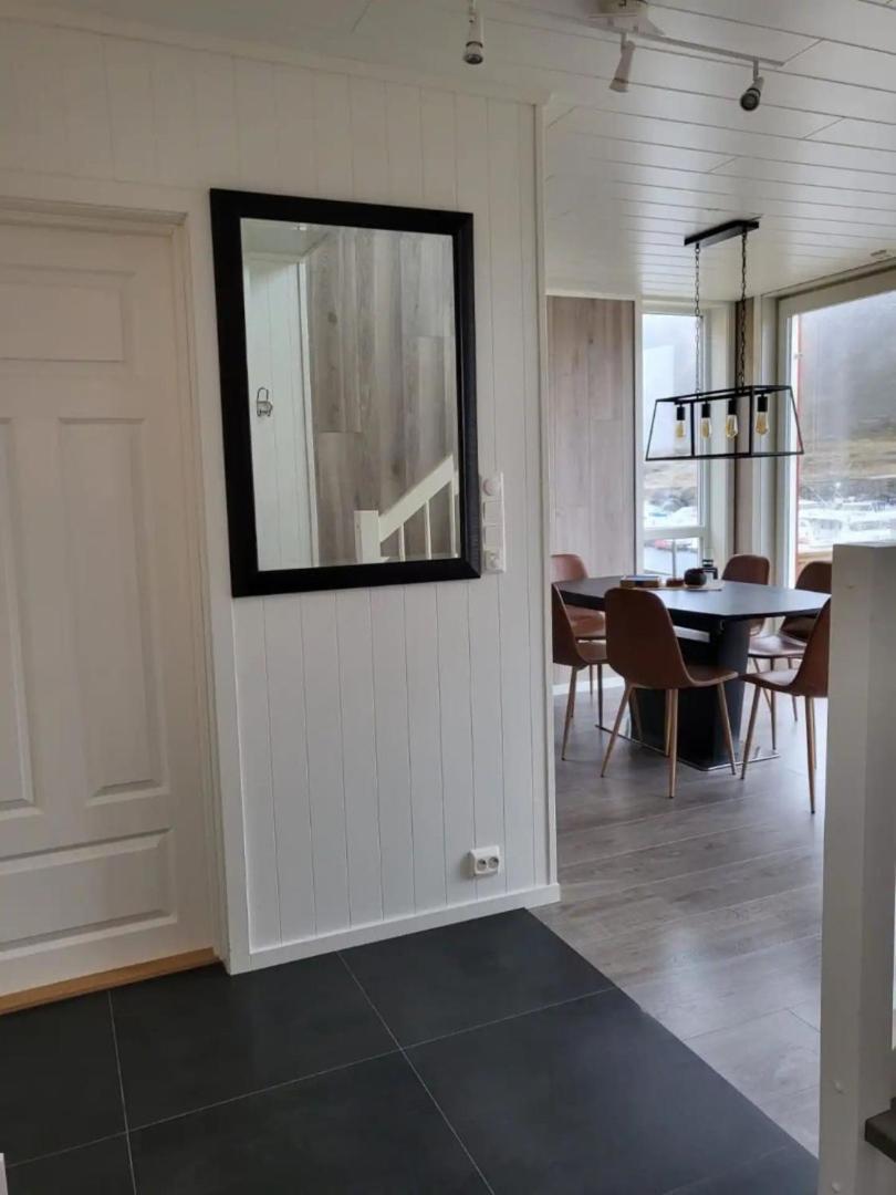Spektakulaer Rorbu I Autentiske Omgivelser Ballstad Exterior photo